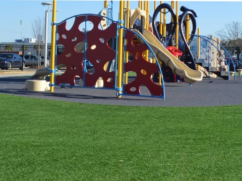 Cỏ nhân tạo giúp có một môi trường tốt và an toàn hơn