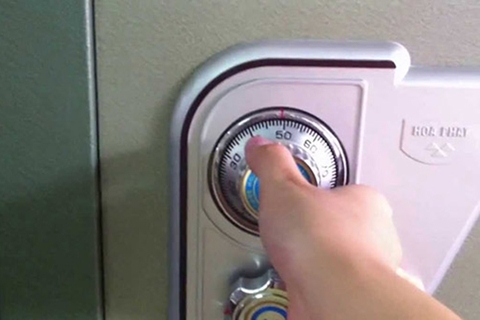 Hướng dẫn cách đổi mã số két sắt khóa cơ