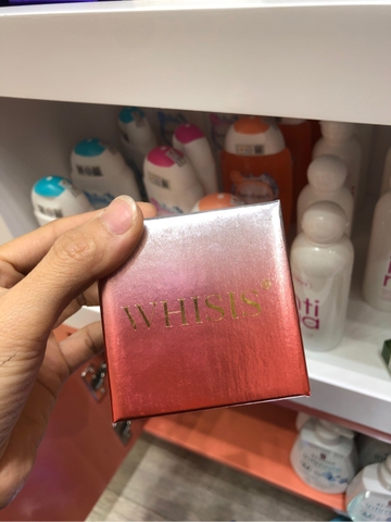 Nước Hoa Whisis Đỏ