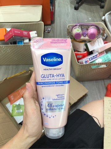 Dưỡng Thể Vaseline 4X 330ml