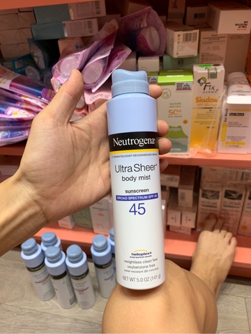 Xịt Chống Nắng Neutrogena SPF 45 141g