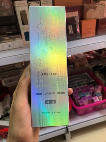 Kem dưỡng thể trắng da luvstar