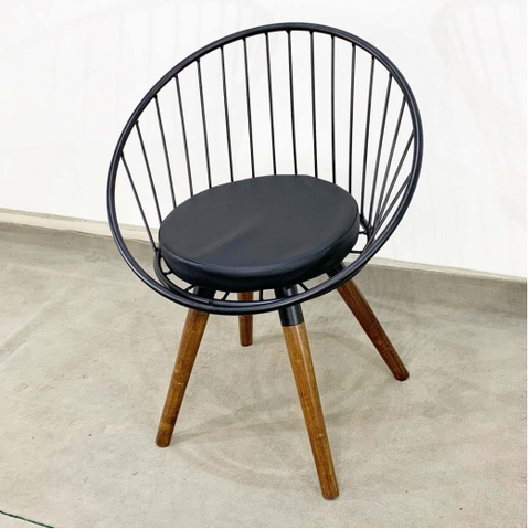 GHẾ SẮT CHÂN GỖ MẶT NỆM