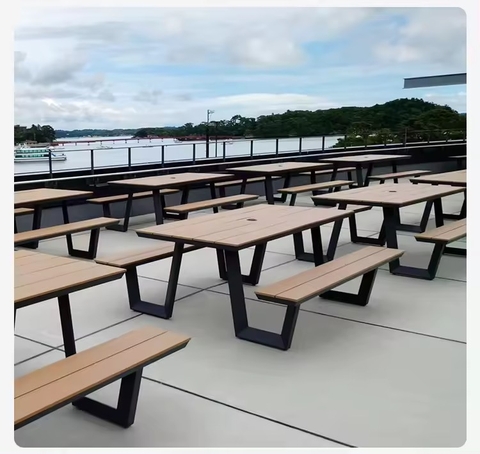 Bàn Ghế Gỗ Nhựa Ngoài Trời - BGN1