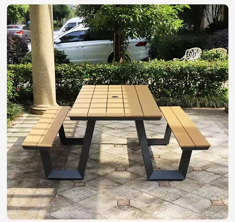 Bàn Ghế Gỗ Nhựa Ngoài Trời - BGN1