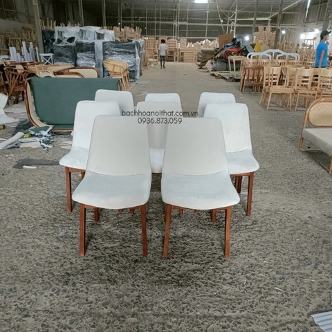 BỘ BÀN GHẾ HOWARD 4 GHẾ VENTURA - BBA6