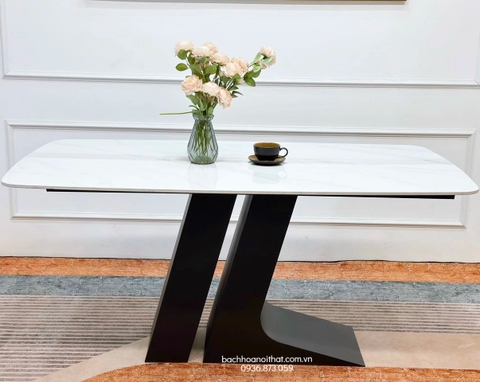 BÀN ĂN MẶT ĐÁ NHẬP KHẨU CHÂN SẮT - BAMD148