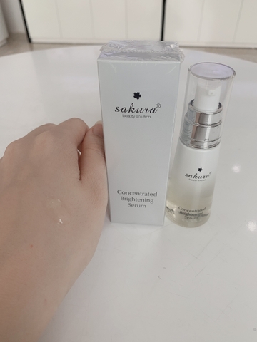 Bộ kem và serum ngày đêm dưỡng trắng da giảm nám Sakura Brightening