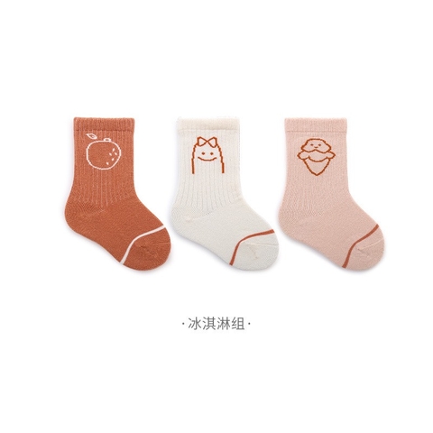 Set 3 đôi tất nỉ chống trượt Lovely