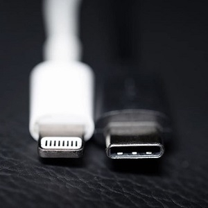 iPhone bị buộc phải chuyển sang cổng sạc USB-C từ cuối năm 2024