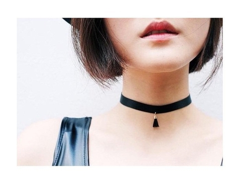 Choker vải đen bản to mặt đá oval màu ngẫu nhiên 3*(30+8)cm