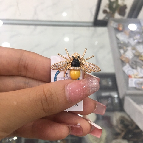 Pin cài cúc con ong đính đá nam nữ đáng yêu 2*3cm