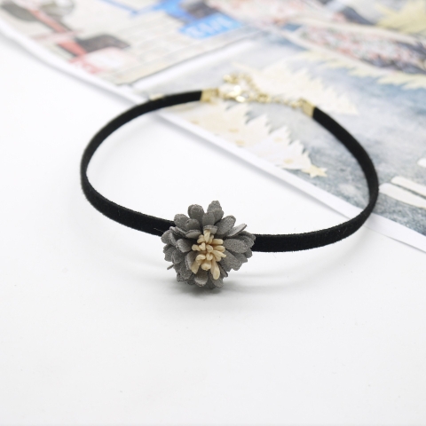 Choker đen mảnh đính hoa vải màu ngẫu nhiên 0.5*(30+8)cm