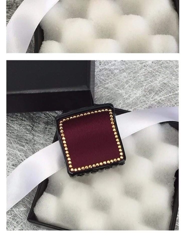 Kẹp Càng Cua HimHip Composite Viền Đá Mặt Vuông Basic Nhẹ Nhàng 8 Răng 4x4cm