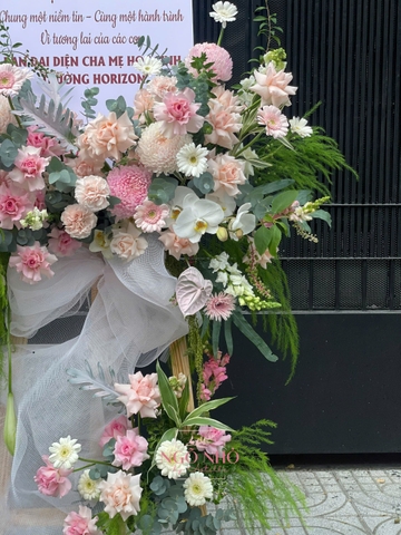 Kệ Chúc Mừng - Mẫu Kệ Bảng Tông Hồng