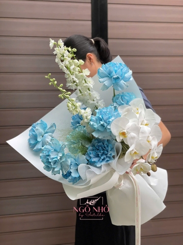 Bó Hồng Sky Blue (Ecuador) Mix Delphinium, Lan Hồ Điệp