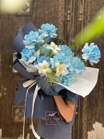 Bó Hồng Sky Blue (Ecuador) Mix Tulip Trắng