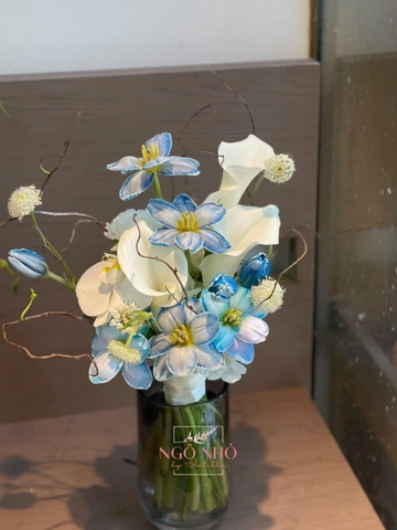 Bó Hoa Cưới Tulip Xanh Mix Rum Trắng