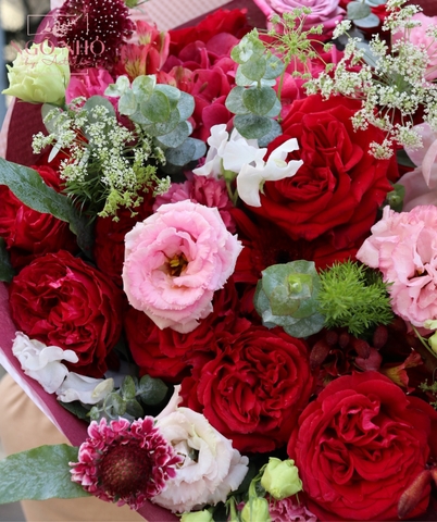 Bó Hoa Tone Đỏ 046 - Mẫu Đơn (Peony)