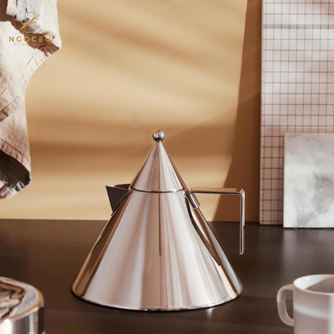 Ấm đun nước 2L Alessi ll Conico 90017