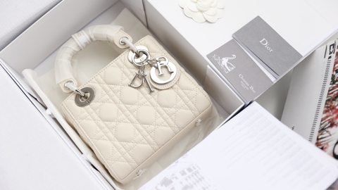 Túi Dior Lady Da Lì Khóa Bạc Size 17cm Có 2 Hộp