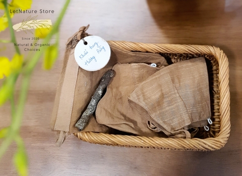 Khẩu trang Hương Rừng (1 set có khẩu trang vải, nhuộm màu tự nhiên, lót lụa) VietHerb
