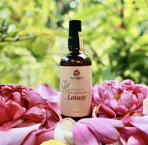 Nước cất hoa sen Karose Lotusy - Lotus Hydrosol Karose