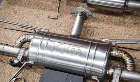 Pô TTu Exhaust ch0 Mazda 3