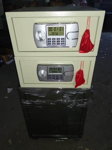 Két sắt Việt Tiệp
