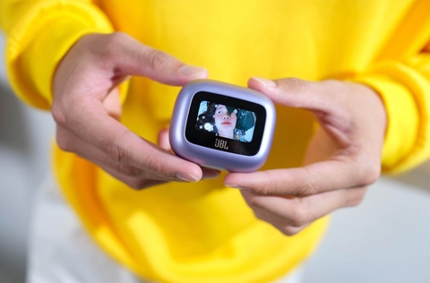 JBL Live Beam 3: Tai nghe không dây tích hợp màn hình tiện lợi