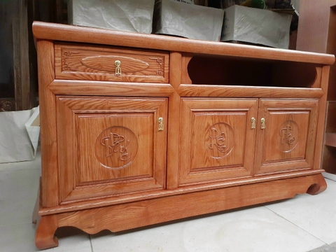 Kệ tivi gỗ sồi 1m6