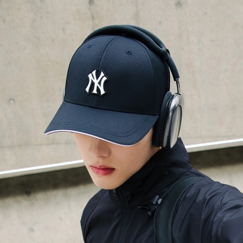 Nón MLB Athleisure Structure Ball Cap New York Yankees Black