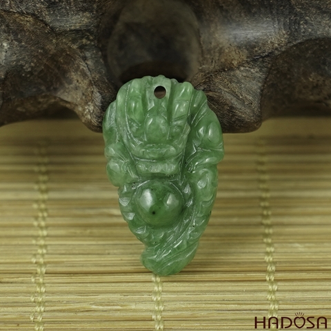 Mặt Cẩm Thạch Rồng ngậm long châu 16x26mm