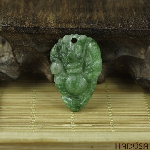 Mặt Cẩm Thạch Rồng ngậm long châu 20x30mm