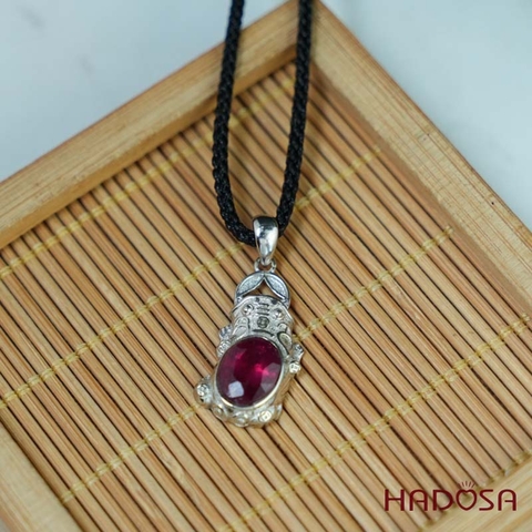 Mặt dây chuyền tỳ hưu đá Ruby đỏ 7x9mm bạc 925