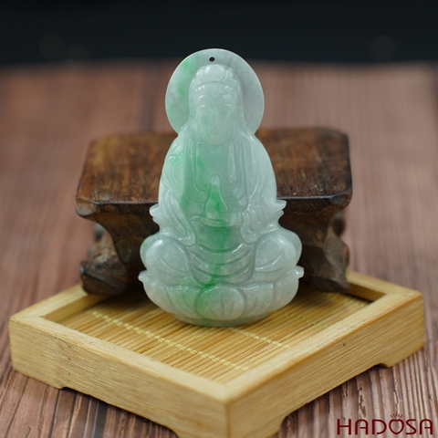 Mặt Quan Âm Cẩm Thạch trắng vân lý 41x70x8mm