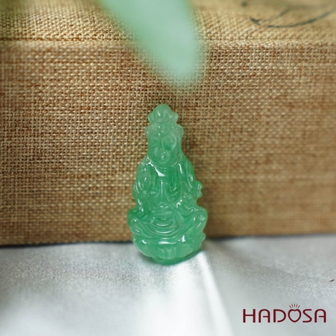 Mặt Quan Âm Cẩm Thạch xanh lý 14*28mm