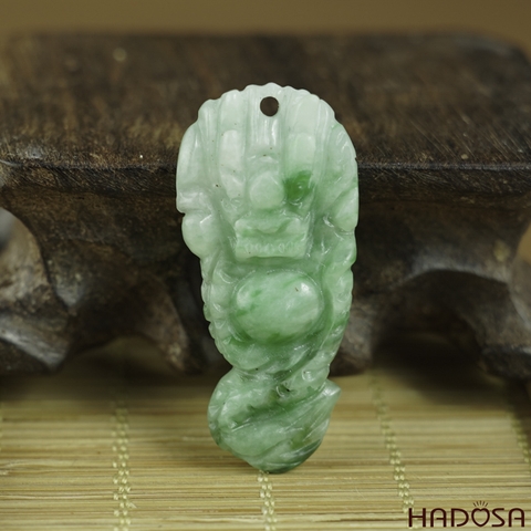 Mặt Cẩm Thạch Rồng ngậm long châu 20x42mm