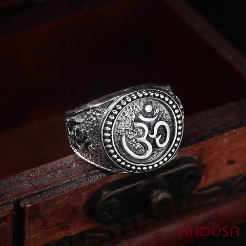 Nhẫn bạc Thái chữ Om