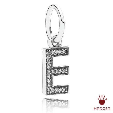 Charm treo chữ E