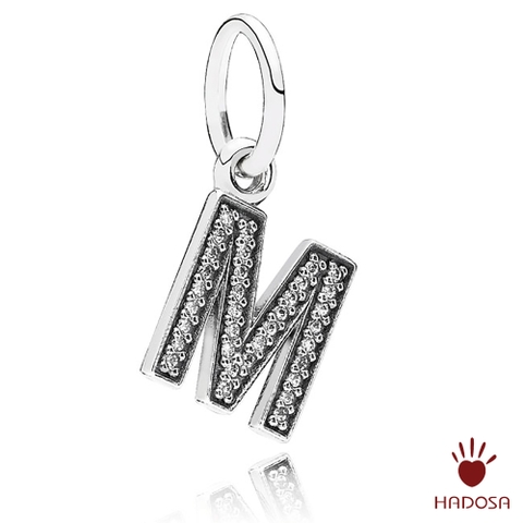 Charm treo chữ M