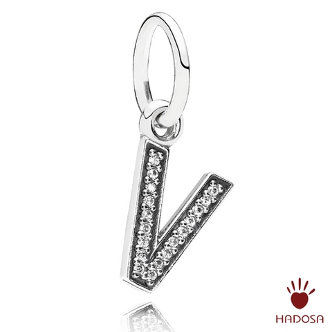 Charm treo chữ V