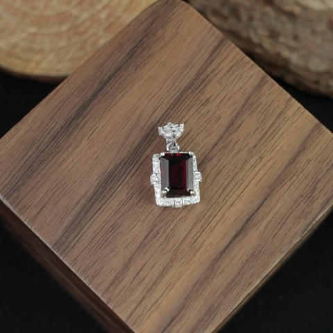 Mặt dây garnet 6*8mm bạc 925