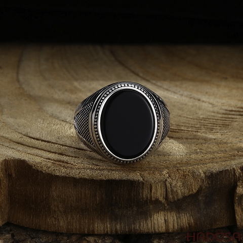 Nhẫn Nam Bạc Thái 925 Hắc Ngọc Oval
