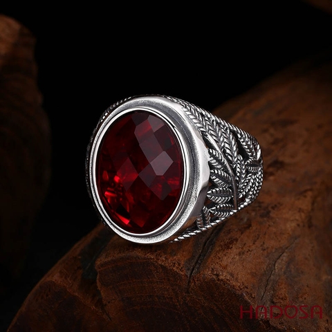 Nhẫn Nam Bảo Thạch Đỏ Hoàng Gia Vân Lá Vạn Tuế 20mm
