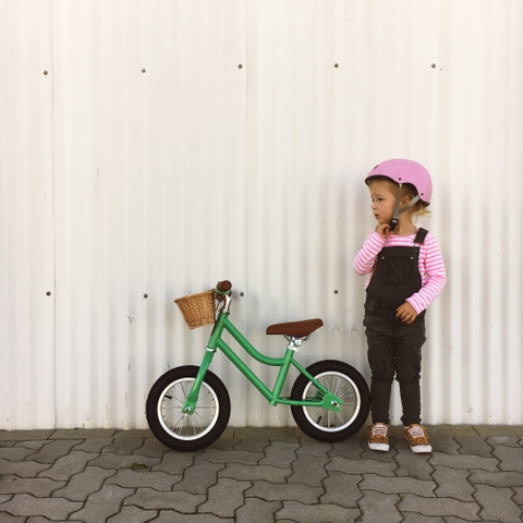 xe thăng bằng trẻ em vintage 4 - 6 tuổi