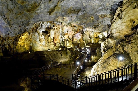 (3N3D) TOUR HÀ NỘI – QUẢNG BÌNH – MỘ ĐẠI TƯỚNG VÕ NGUYÊN GIÁP – ĐỘNG PHONG NHA – CÔNG VIÊN OZO QUẢNG BÌNH – ĐỒI CÁT QUANG PHÚ