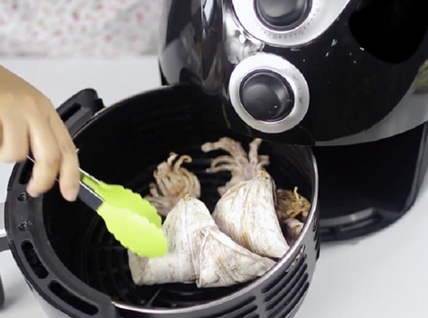 CÁCH NƯỚNG MỰC BẰNG NỒI CHIÊN KHÔNG DẦU SIÊU DỄ SIÊU NGON
