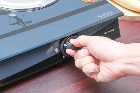 Bếp ga dương đôi Sakura SA-695SG