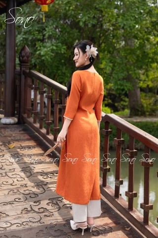 SONO - Áo dài cam thêu hoa đại đóa